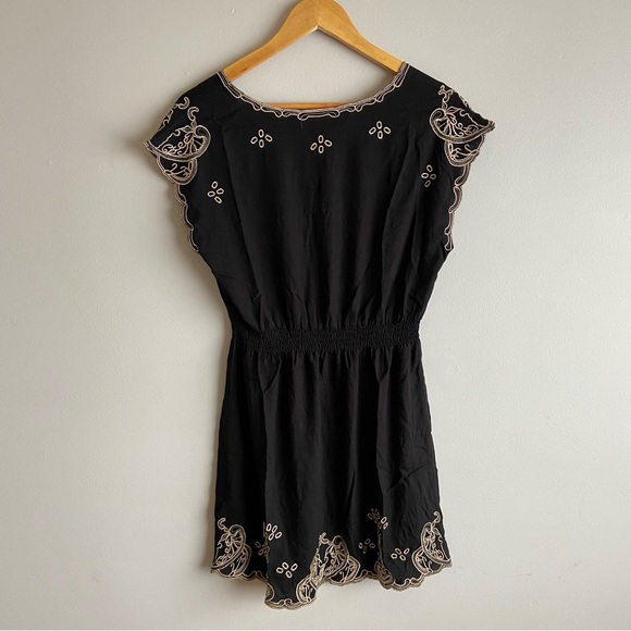 xxi / Cutout Dress - Picture 3 of 3